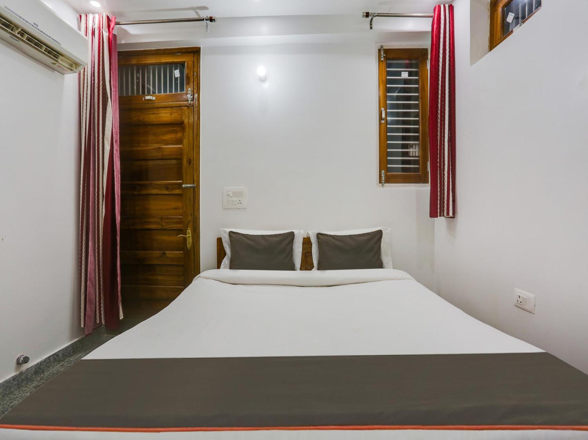 Collection O Sagar Inn Gurgaon Buitenkant foto